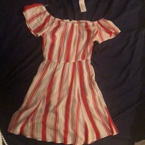 NEW off the should summer dress. Size S.